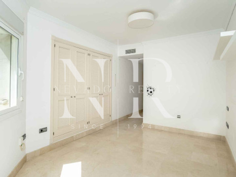 Beachfront apartment with sea views in Jardin Mediterraneo