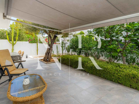 Villa for sale in Huerta Belón, Marbella