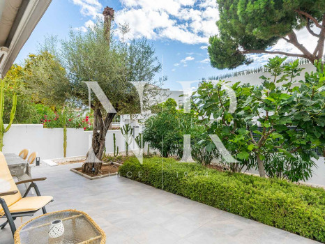 Villa for sale in Huerta Belón, Marbella