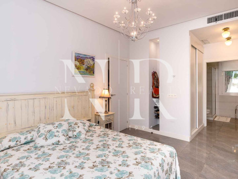 Villa for sale in Huerta Belón, Marbella