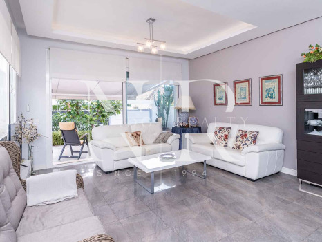 Villa for sale in Huerta Belón, Marbella