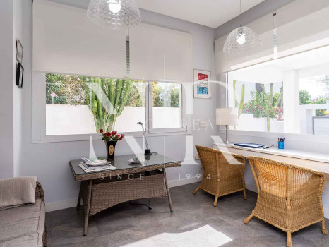 Villa for sale in Huerta Belón, Marbella