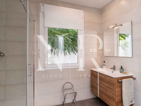 Villa for sale in Huerta Belón, Marbella