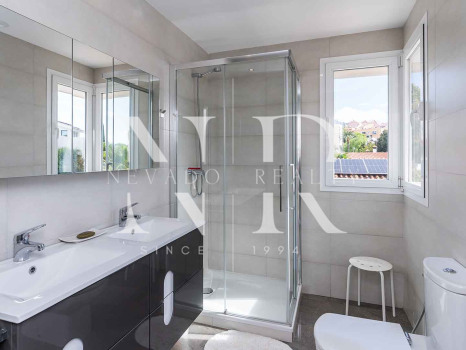 Villa for sale in Huerta Belón, Marbella