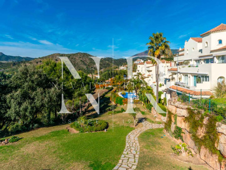 Apartamento en venta en Ocean Pines, Benahavís con vistas al mar