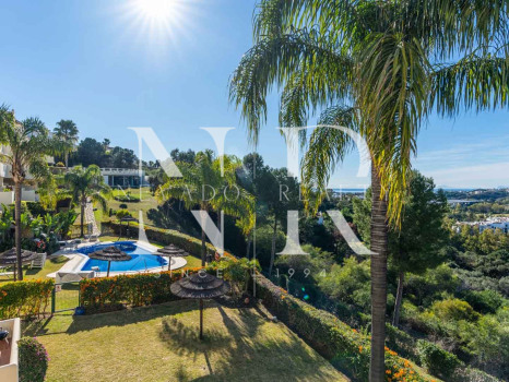 Apartamento en venta en Ocean Pines, Benahavís con vistas al mar