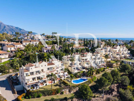 Apartamento en venta en Ocean Pines, Benahavís con vistas al mar