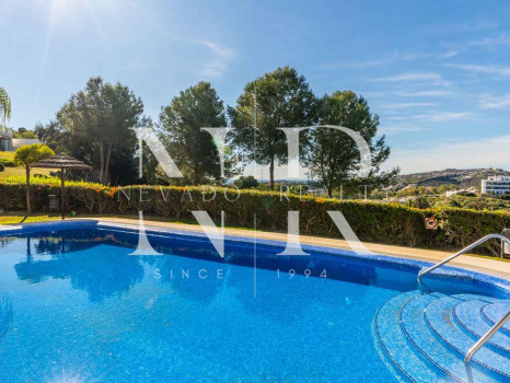 Apartamento en venta en Ocean Pines, Benahavís con vistas al mar