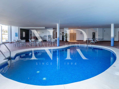 Apartamento en venta en Ocean Pines, Benahavís con vistas al mar