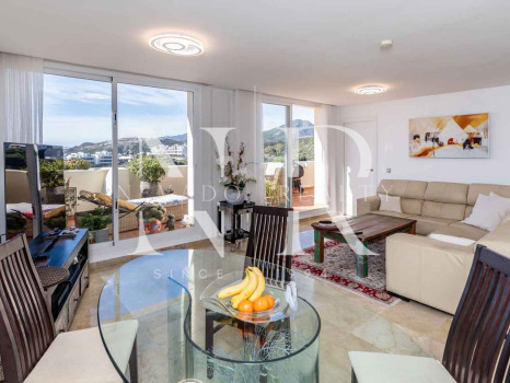 Apartamento en venta en Ocean Pines, Benahavís con vistas al mar