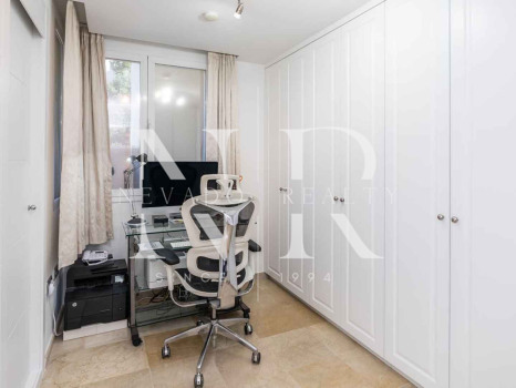 Apartamento en venta en Ocean Pines, Benahavís con vistas al mar