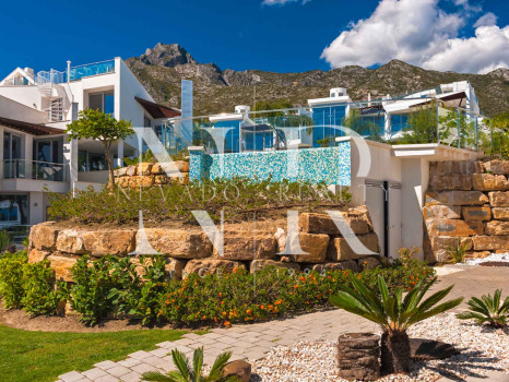 Villa pareada en venta en Meisho Hills, Marbella