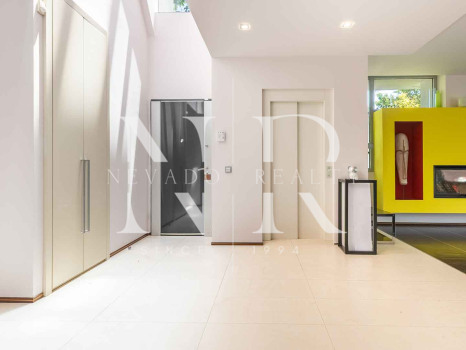 Villa pareada en venta en Meisho Hills, Marbella