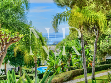 Villa pareada en venta en Meisho Hills, Marbella