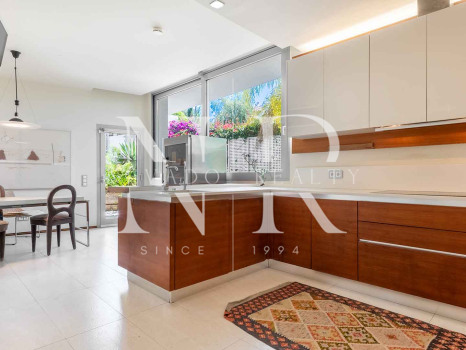 Villa pareada en venta en Meisho Hills, Marbella
