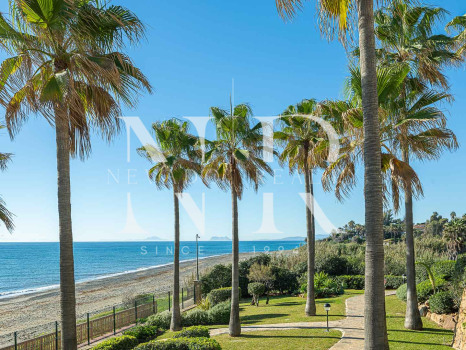 Penthouse à vendre à Dominion Beach, Estepona, en première ligne de plage