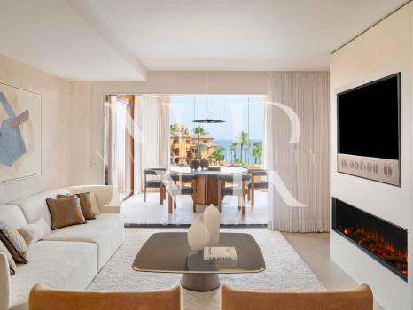 Apartment for sale in Los Granados del Mar, Estepona, on the beachfront