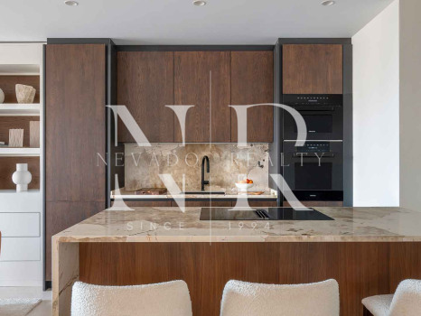 Apartment for sale in Los Granados del Mar, Estepona, on the beachfront
