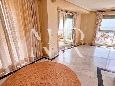 Apartment available for long-term rental in Marbella center with sea views