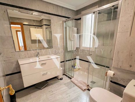 Apartment available for long-term rental in Marbella center with sea views