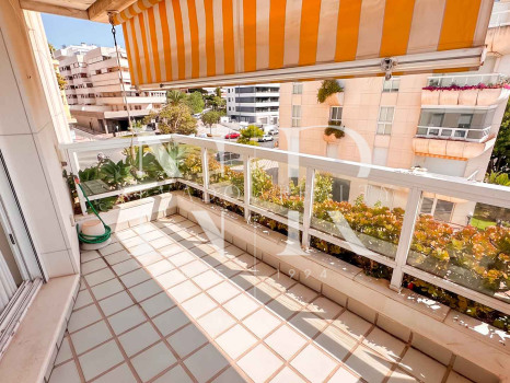 Apartment available for long-term rental in Marbella center with sea views