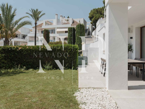 Apartamento en venta en Los Alcores del Golf, Nueva Andalucía