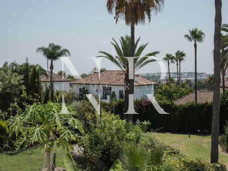 Apartamento en venta en Los Alcores del Golf, Nueva Andalucía