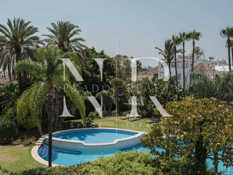 Apartamento en venta en Los Alcores del Golf, Nueva Andalucía