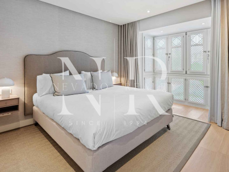 Apartment for sale in Marina Puente Romano, beachfront