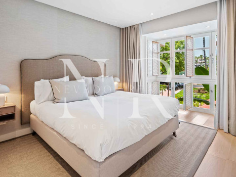 Apartment for sale in Marina Puente Romano, beachfront