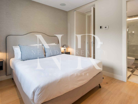 Apartment for sale in Marina Puente Romano, beachfront