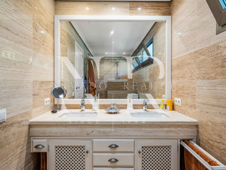 Villa for sale in Los Monteros Playa, with sea views