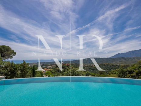 Villa for sale in Marbella Club Golf Resort with sea views