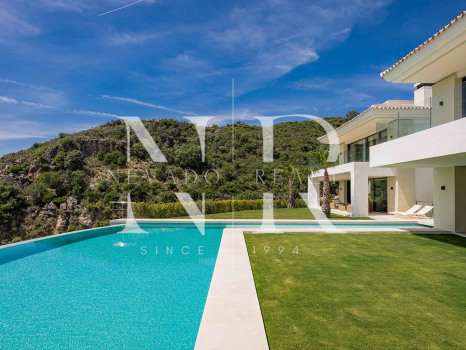 Villa for sale in Marbella Club Golf Resort with sea views