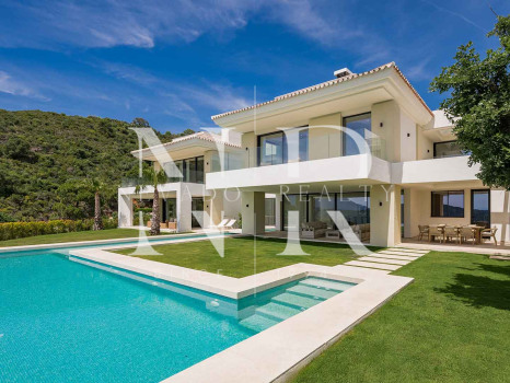 Villa for sale in Marbella Club Golf Resort with sea views