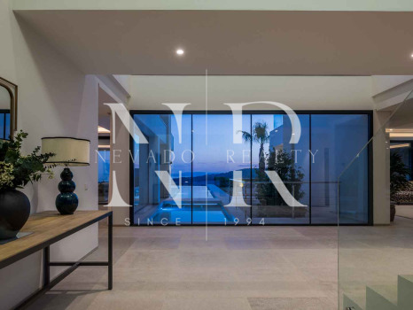 Villa for sale in Marbella Club Golf Resort with sea views