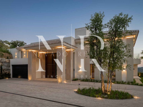 Villa for sale in Marbella Club Golf Resort with sea views