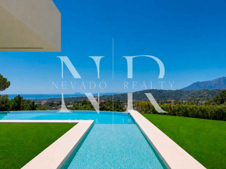 Villa for sale in Marbella Club Golf Resort with sea views
