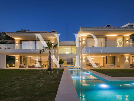 Villa for sale in Marbella Club Golf Resort with sea views