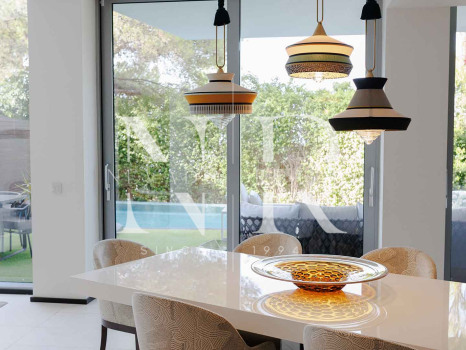 Semi-detached villa for sale in Meisho Hills, Marbella with sea views