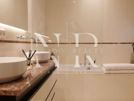 Semi-detached villa for sale in Meisho Hills, Marbella with sea views