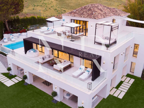 Villa en venta en Nueva Andalucía