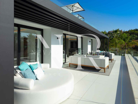Villa en venta en Nueva Andalucía