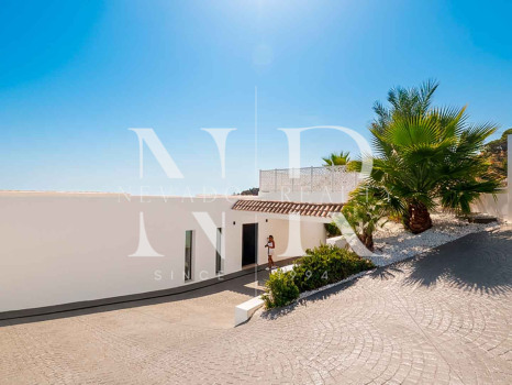 Villa à vendre à Monte Mayor, avec vues panoramiques