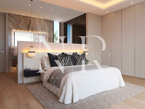 Villa en venta en construcción en Los Monteros Playa