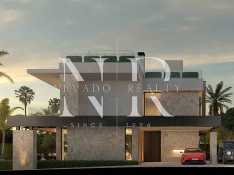 Villa en venta en construcción en Los Monteros Playa