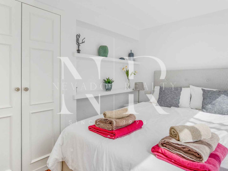 Townhouse for sale in Marbellamar, frontline beach with sea views