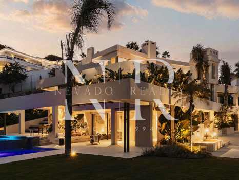 Villa for sale in Nueva Andalucía
