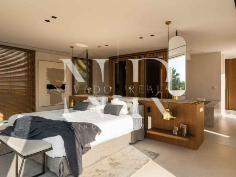 Villa for sale in Nueva Andalucía