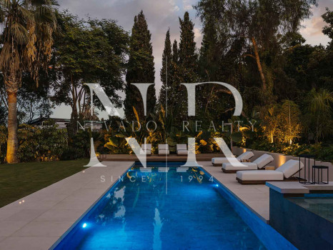 Villa for sale in Nueva Andalucía
